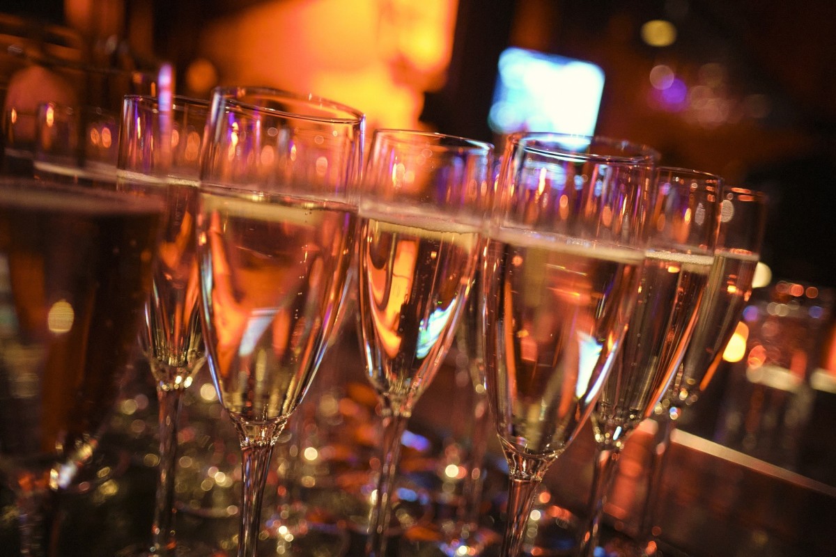 Dinerclub glazen champagne