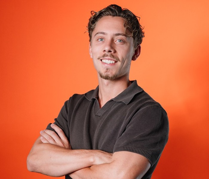 Bruno_oranje_719x575.jpg